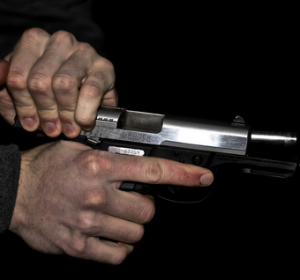 GERMAN PRIVATE STAFFEL - CURSURI DE INITIERE ARME SI MUNITII - BUCURESTI